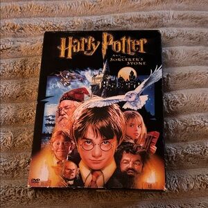 2 DVDs Harry Potter and the Sorcerer's Stone DVD